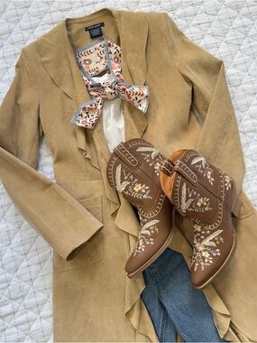 Boston Proper Genuine Suede Coat Camel Tan Ruffle Front Size 2 Y2K Boho